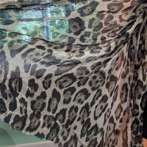 Zara Accessories Medium Leopard Wrap Soft Lightweight Sheer Animal Print - Picture 4 of 11
